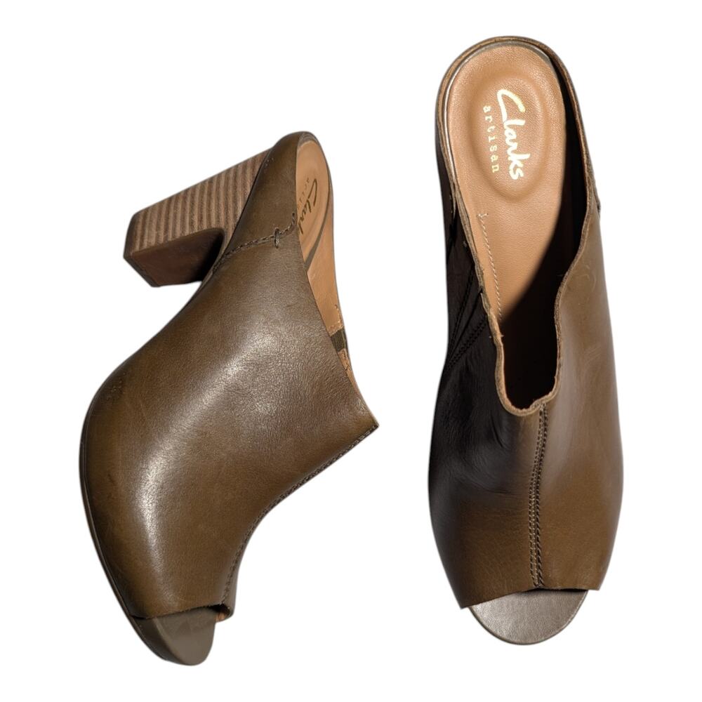 Clarks Artisan Okena Chic Mushroom Brown Leather Peep Toe Block Heel Mules Sz 9